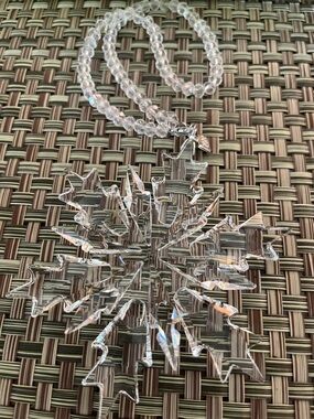 Crystal Snowflake Pendant Necklace - Clear